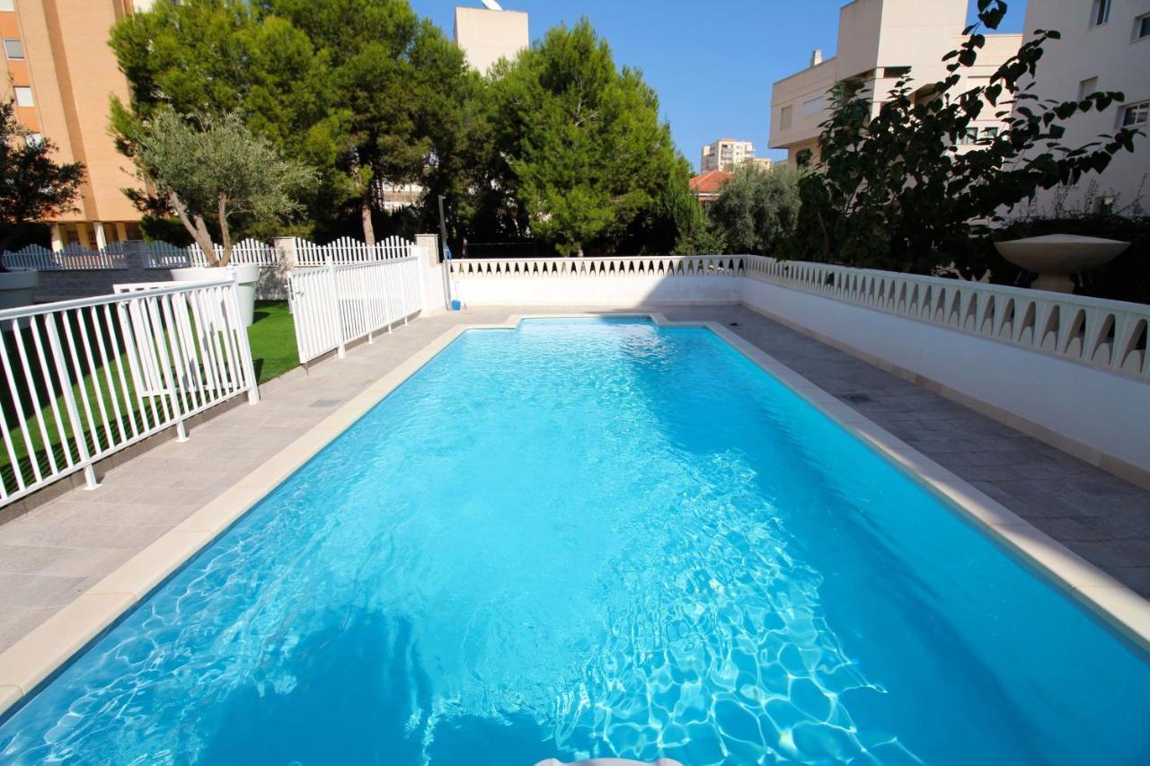 Apartamentos Sol Y Luz إل كامبيلو المظهر الخارجي الصورة