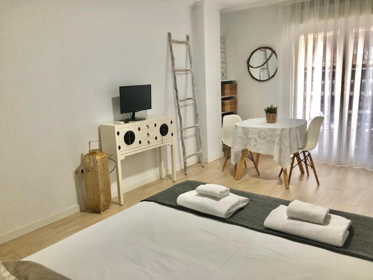 Apartamentos Sol Y Luz إل كامبيلو المظهر الخارجي الصورة